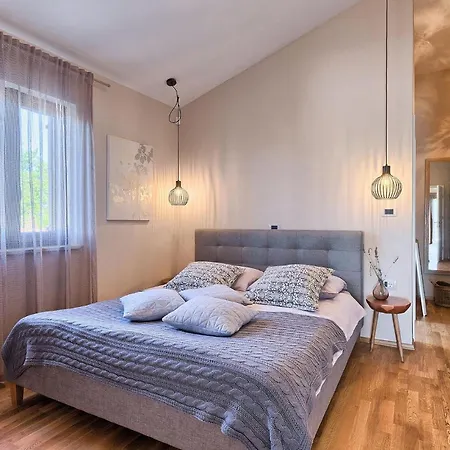 Semesterbostad Campi Pula